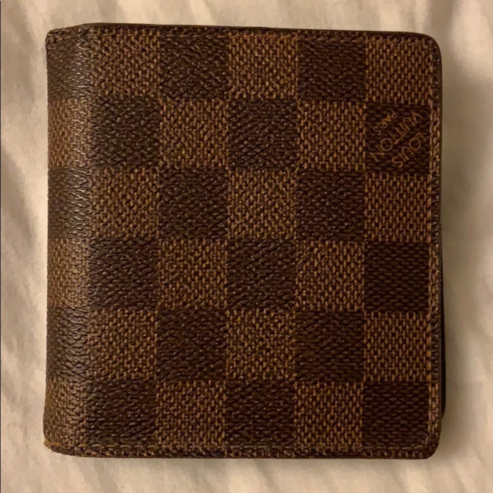 AUTHENTIC LOUIS VUITTON WALLET